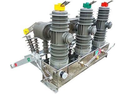 Вакуумный выключатель наружной установки с постоянным магнитом (VCB)