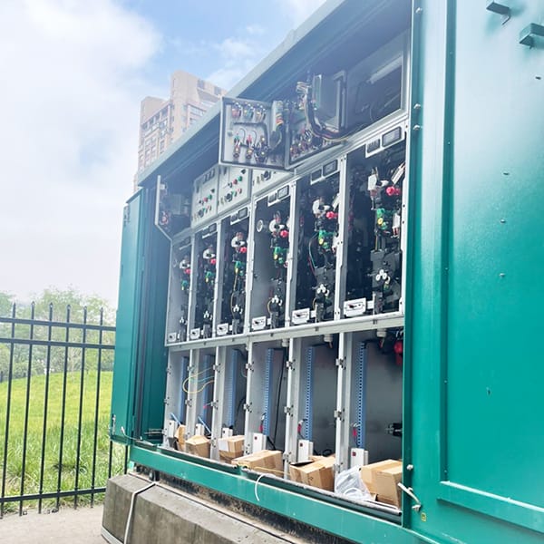 Распределительное устройство с вакуумным выключателем